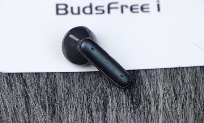 蓝牙耳机弱水时砂budsfree i评测。米乐体育M6直播平台专业歌手的选择无线